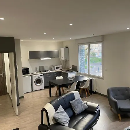 Апартаменты St Charles One Floor *